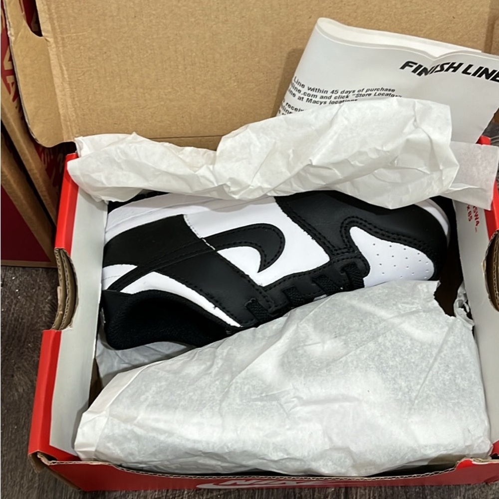 Nike Kids Sneakers Black and White